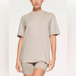 Skims Boyfriend T-Shirt Limited Edition Stone Size 2X